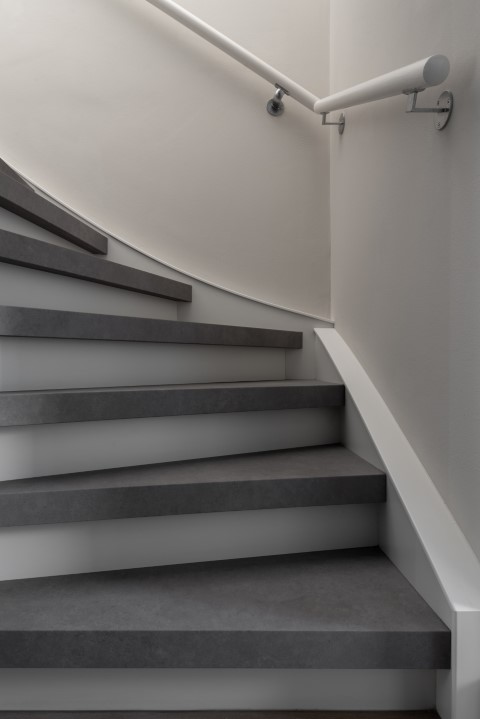 vicstairs-tarkett-rock-dark-grey-25111--13-klein_20230419093225984