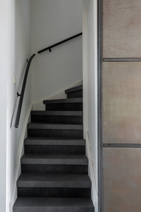 vicstairs-tarkett-rock-dark-grey-25111--1-klein_20230419093234811