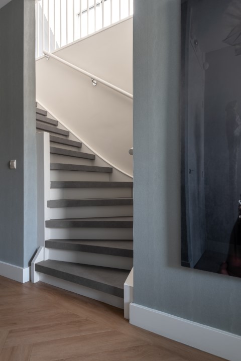 vicstairs-tarkett-rock-dark-grey-25111--8-klein_20230419093224758