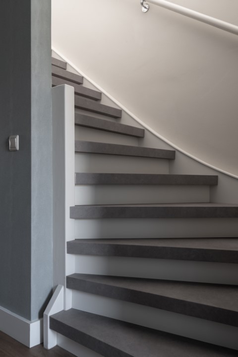 vicstairs-tarkett-rock-dark-grey-25111--11-klein_20230419093224492